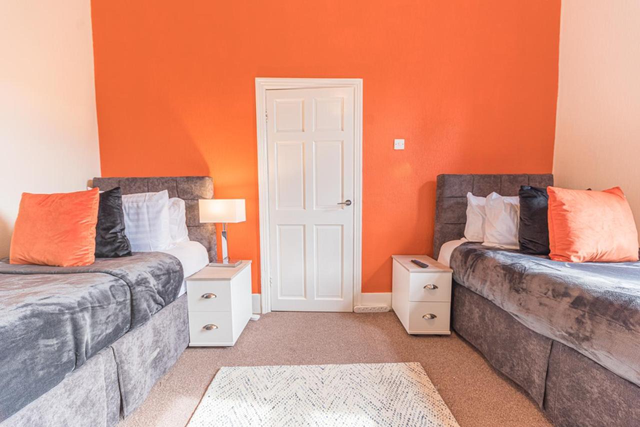 *King Bed* Luxury City Centre House Barrow-in-Furness Exterior photo