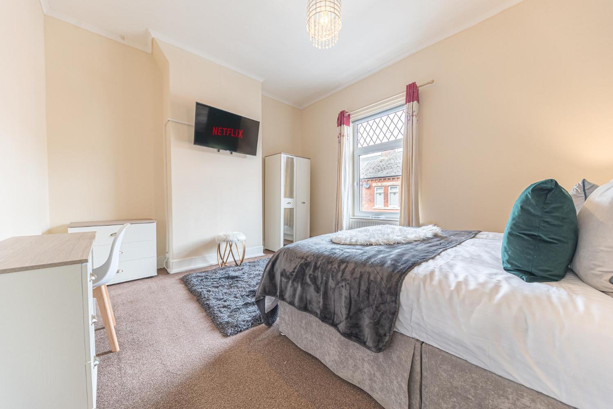 *King Bed* Luxury City Centre House Barrow-in-Furness Exterior photo